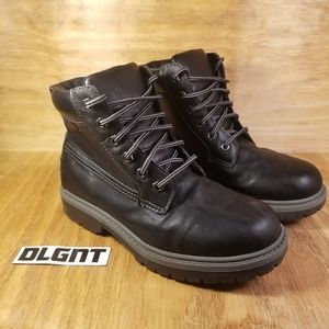 GH Bass & Company Tucker boots